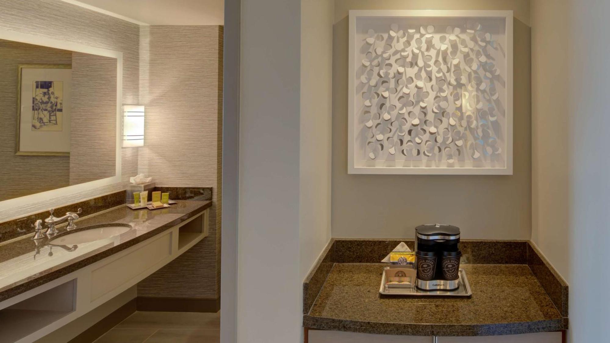 Resort Hilton Virginia Oceanfront 4*