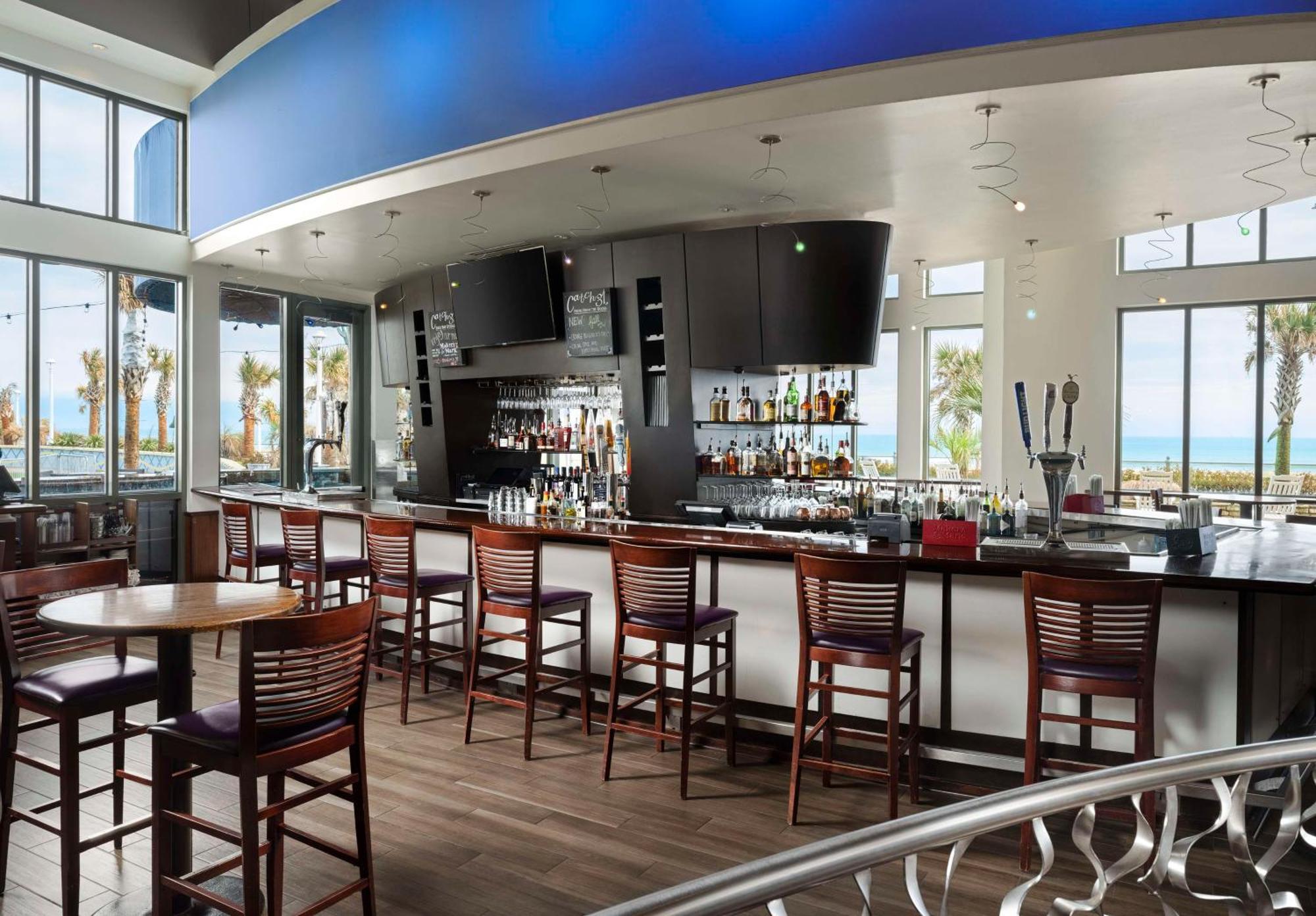Hilton Virginia Oceanfront 4*