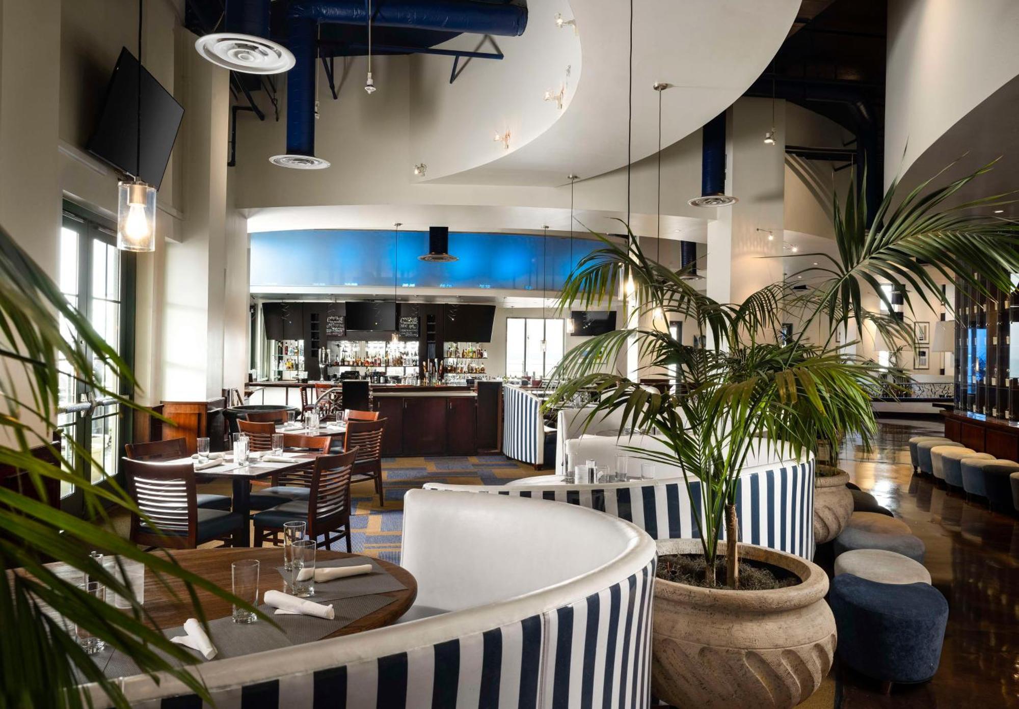 Resort Hilton Virginia Oceanfront 4*