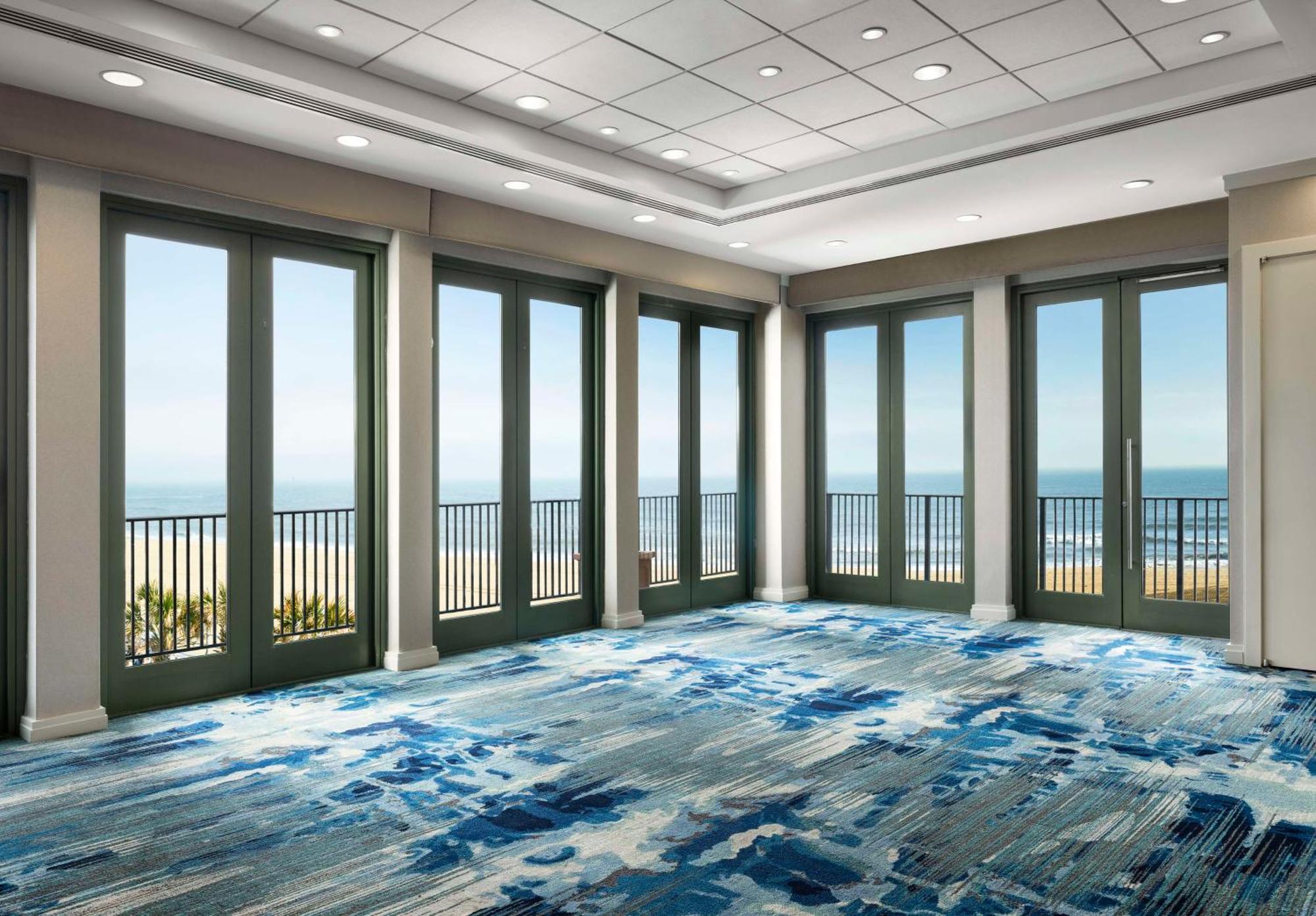 Hilton Virginia Oceanfront Resort 4*